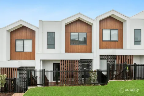 5 ECHIDNA LANE, HAMPTON PARK, VIC 3976