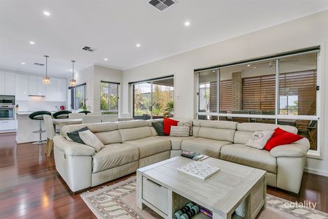 Property photo of 18 Emerald Drive Hayborough SA 5211