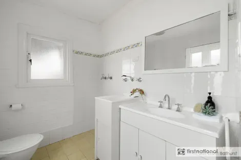 Property photo of 156 Keppel Street Bathurst NSW 2795