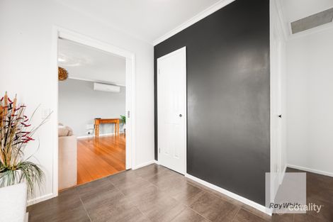 Property photo of 6 Booth Court Gladstone Park VIC 3043