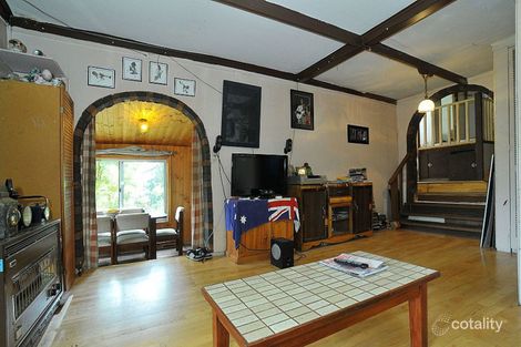 2 Seaby Ave, Upper Ferntree Gully, VIC 3156