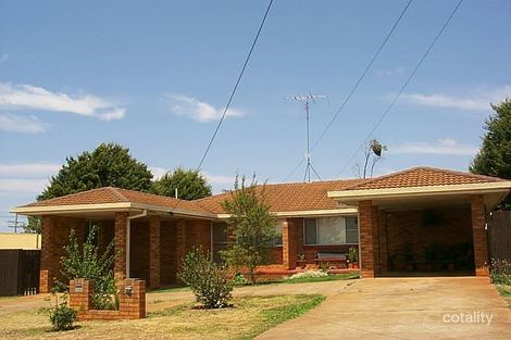 4 Lovejoy Ct, Kearneys Spring, QLD 4350