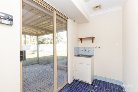 Property photo of 16 De Grey Close Cooloongup WA 6168