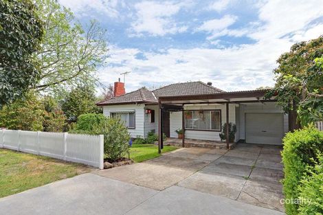 Property photo of 2 Sherwood Avenue Ringwood East VIC 3135