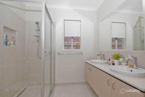 Property photo of 16 Focal Road Werribee VIC 3030