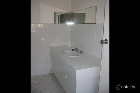 Property photo of 52 Paradise Island Surfers Paradise QLD 4217