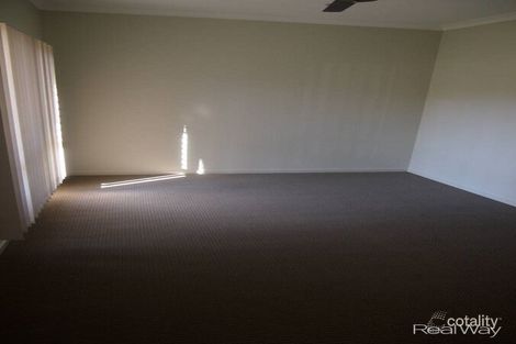 Property photo of 19 Blaxland Court Glen Eden QLD 4680