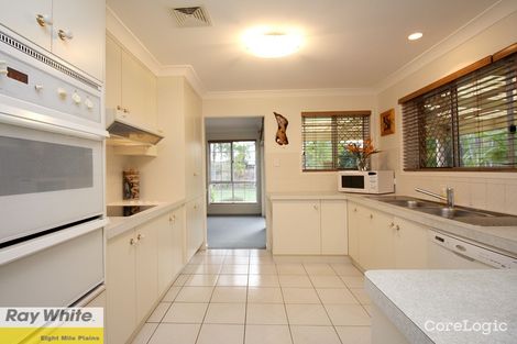 Property photo of 17 Googie Crescent Eight Mile Plains QLD 4113