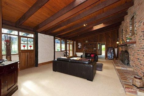 Property photo of 35 New Road Kangaroo Ground VIC 3097
