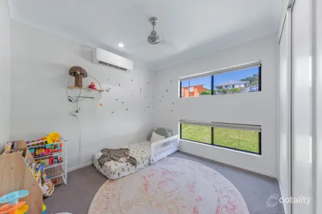 Property photo of 12 Pearl Street Cannonvale QLD 4802