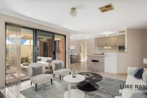 Property photo of 3/4 Valentine Road Kelmscott WA 6111