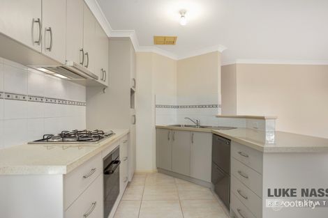 Property photo of 3/4 Valentine Road Kelmscott WA 6111