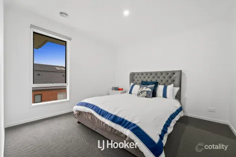 Property photo of 6 Choir Street Clyde North VIC 3978