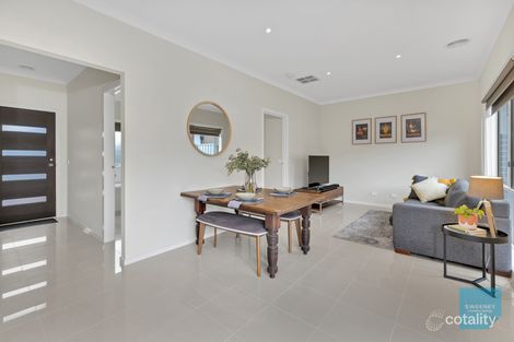 Property photo of 11 Betchworth Close Caroline Springs VIC 3023
