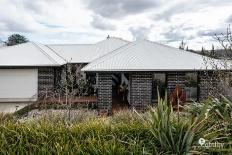 18 Kerferd Rd, Beechworth, VIC 3747