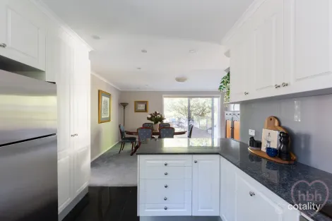 Property photo of 10 Howarth Place Chapman ACT 2611