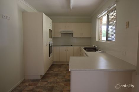 Property photo of 3 Gallagher Place Emerald QLD 4720
