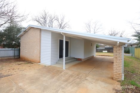 11 Turner St, Turvey Park, NSW 2650