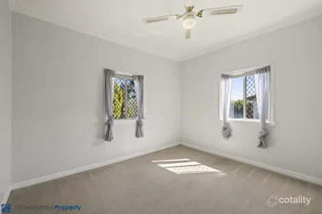Property photo of 34 Llewellyn Street Centenary Heights QLD 4350