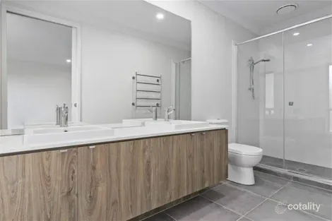 Property photo of 48 Diamond Drive Yarrabilba QLD 4207