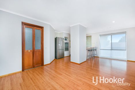 Property photo of 31 James Wyman Place Hampton Park VIC 3976