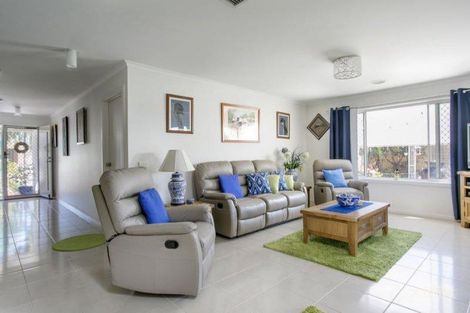 Property photo of 6 Barnett Drive Kangaroo Flat VIC 3555