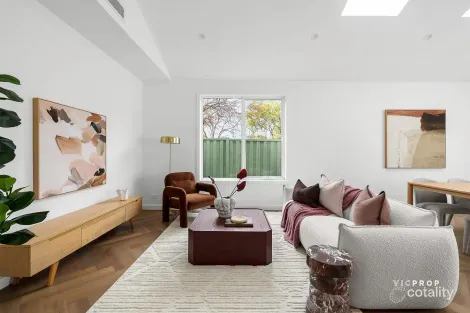 Property photo of 3 Esther Court Fawkner VIC 3060