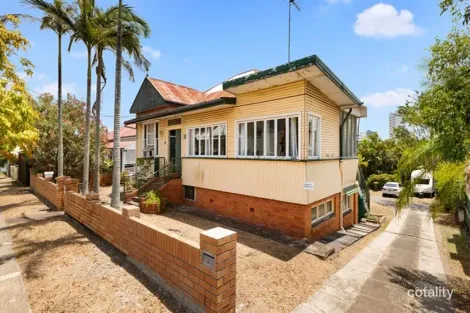 Property photo of 1/16 Elfin Street East Brisbane QLD 4169