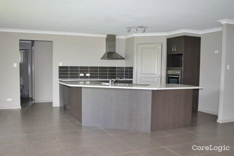 Property photo of 26 Seabiscuit Crescent Kallangur QLD 4503