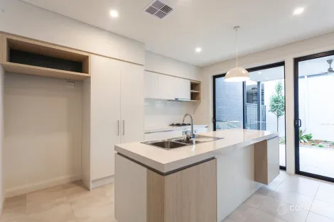Property photo of 24 Wharf Parade Shell Cove NSW 2529