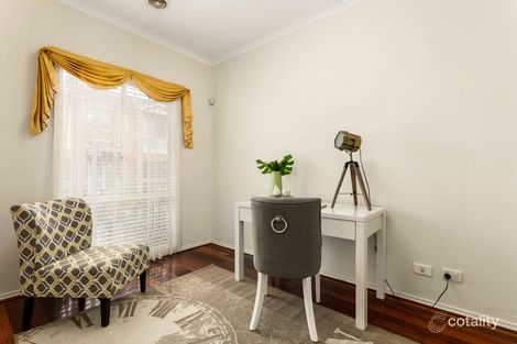 Property photo of 31 Larkspur Circuit Glen Waverley VIC 3150