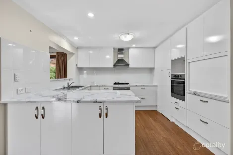 Property photo of 17 Ruby Court Flagstaff Hill SA 5159