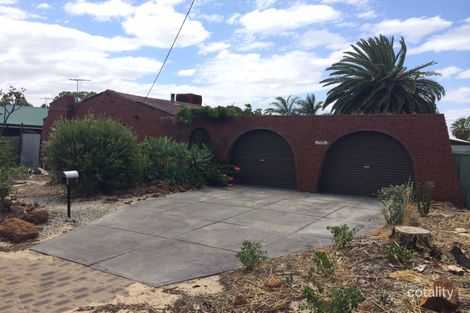 Property photo of 35 Linden Way Forrestfield WA 6058