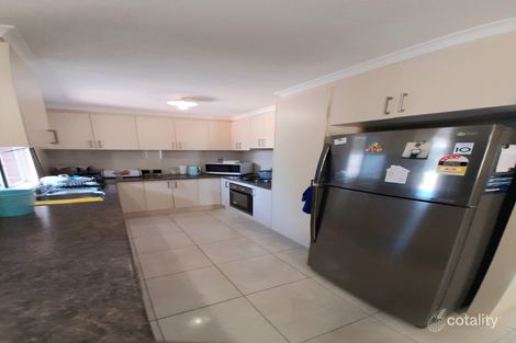 Property photo of 18 Mensa Court Roxburgh Park VIC 3064