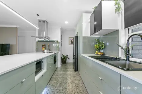 Property photo of 21 Crestridge Crescent Oxenford QLD 4210