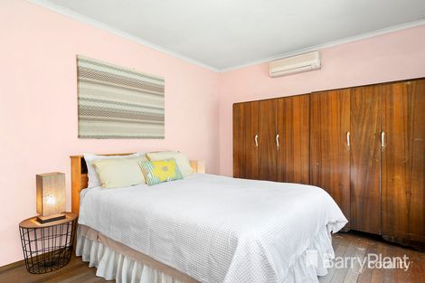 Property photo of 27 Waratah Avenue Mordialloc VIC 3195