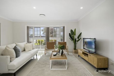 Property photo of 4 Beecroft Place Robina QLD 4226