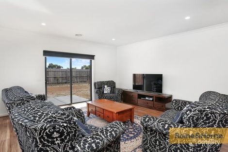 Property photo of 18 Cotton Field Way Brookfield VIC 3338