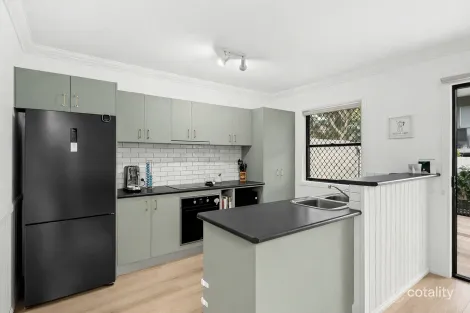 Property photo of 4/46 Kates Street Morningside QLD 4170