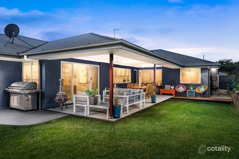 Property photo of 8 Confluence Court Eatons Hill QLD 4037