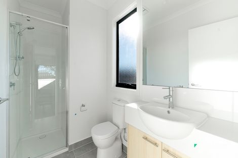 Property photo of 2 Langley Way Pakenham VIC 3810