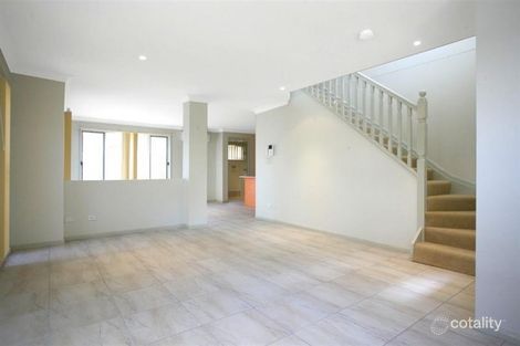 Property photo of 2/7 Warde Street Scarborough QLD 4020