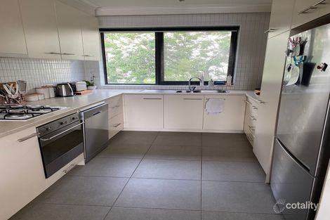 4/11 Beach Ave, Elwood, VIC 3184