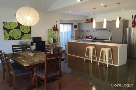 Property photo of 2 Croft Street Caroline Springs VIC 3023