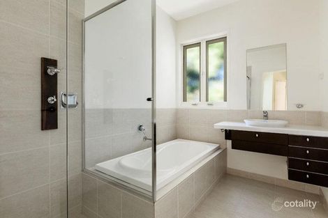 Property photo of 2/40 Dalsten Grove Mount Eliza VIC 3930