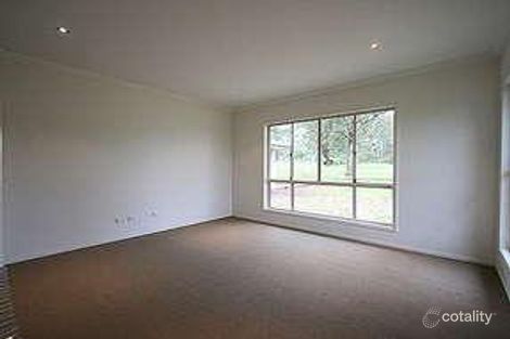 Property photo of 1 Chestnut Drive Pine Mountain QLD 4306