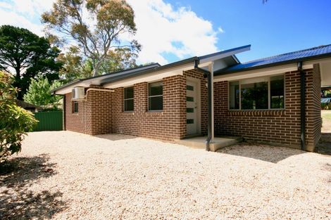 2/1 Canberra St, Wentworth Falls, NSW 2782