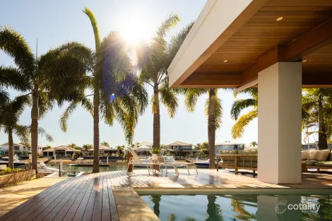 Property photo of 8 Heritage Court Newport QLD 4020