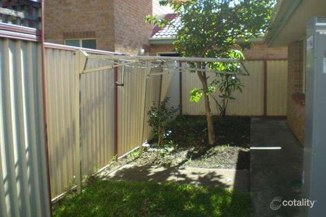 Property photo of 4/6 Lehn Road East Hills NSW 2213