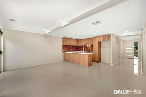 Property photo of 11 Hunt Way Pakenham VIC 3810